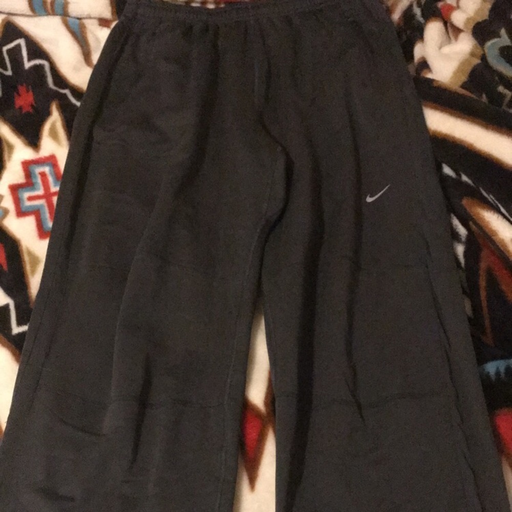 Nike men’s running sweatpants